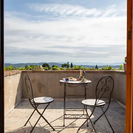 Il Poggio Dell'eremita Apartment *